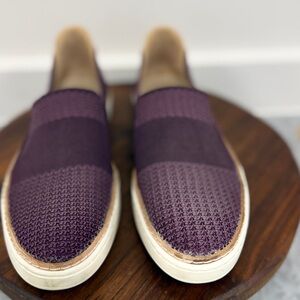 UGG Sammy Slip-On Sneakers Sz 8.5